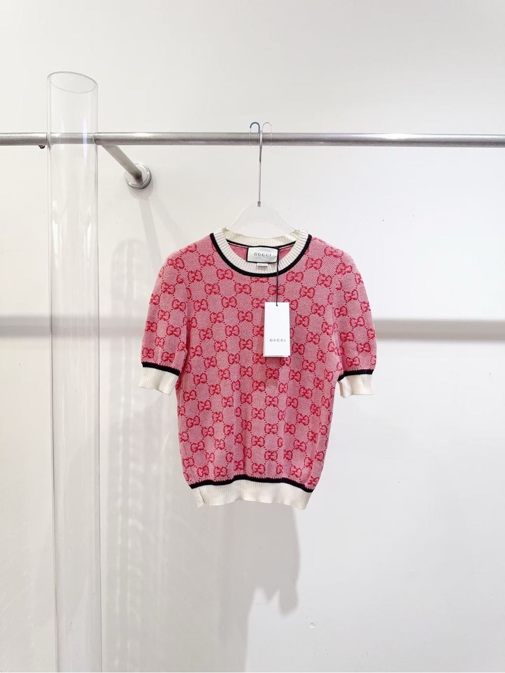 Gucci Pink GG Jacquard Short Sleeve Sweater with Cream & Black Trim